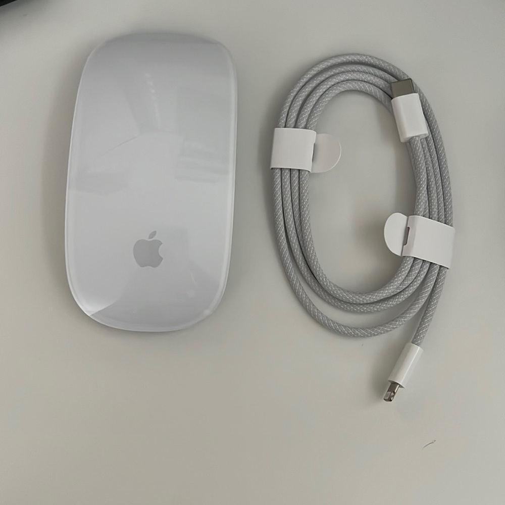 Apple wireless Mouse